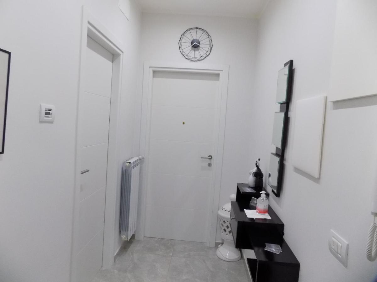 Casa Sanabria Hotel บารี ภายนอก รูปภาพ